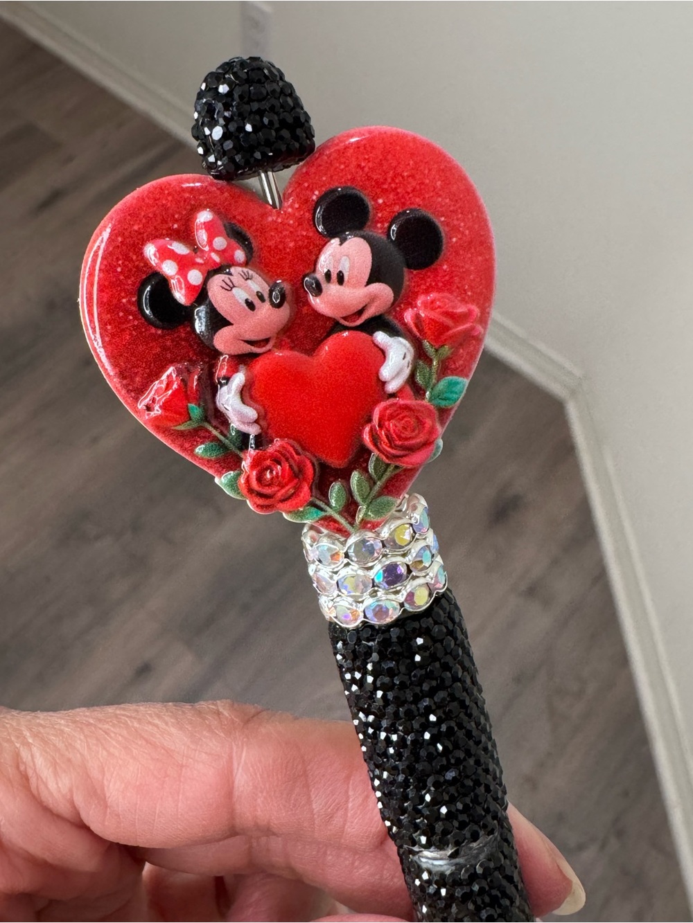Mickey and Minnie pen - Picture 3 of 6